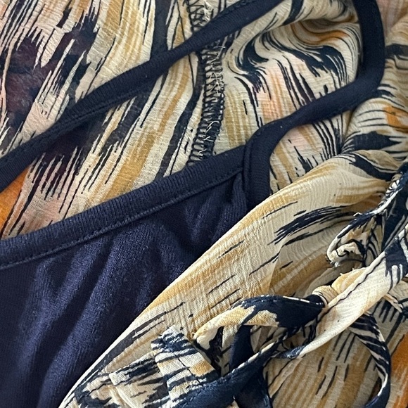 🌺 Kenar Boho Ikat Navy Tie Neck Lightweight Blouse Size XS - Picture 6 of 10